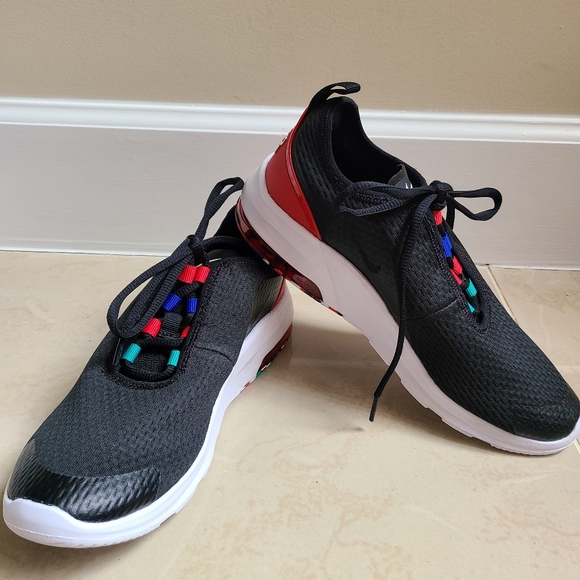 Nike Other - Nike air running shoes sz 5.5Y  N24J